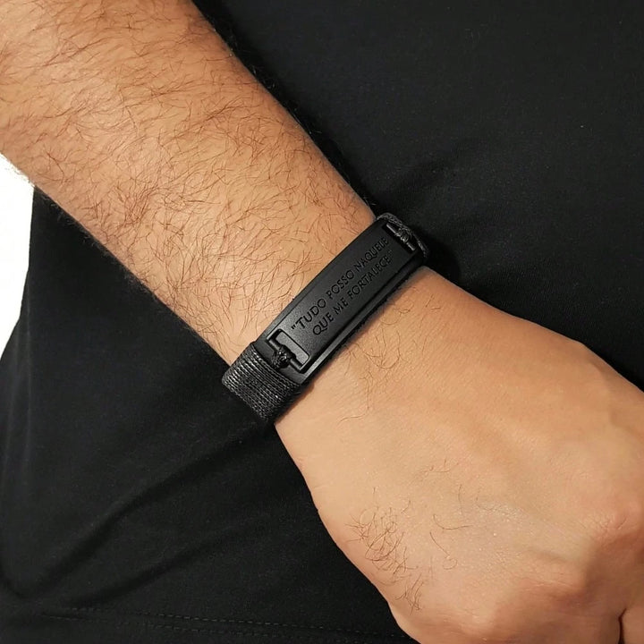 Pulseira Masculina em Couro com Frase Tudo Posso 