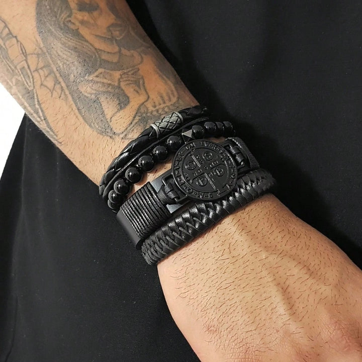 Kit Pulseiras Masculinas em Couro São Bento 4 em 1