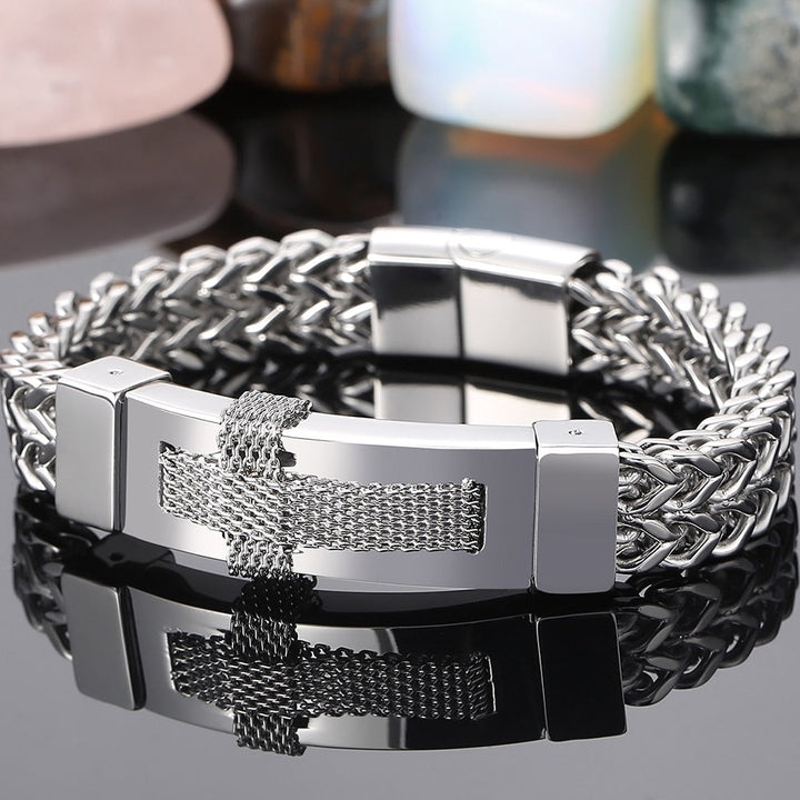 Pulseira Masculina com Cruz Dourada - Estilo e Fé