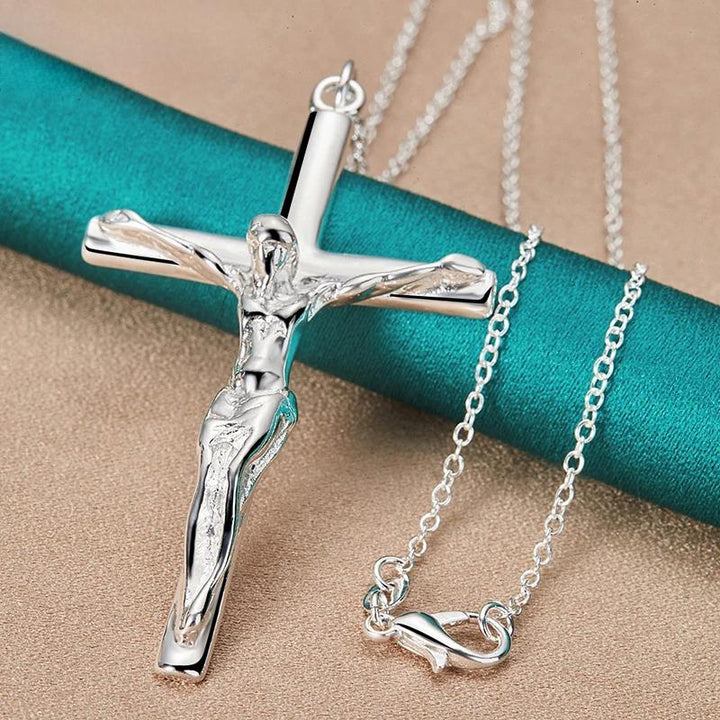 Colar Crucifixo Feminino em Prata