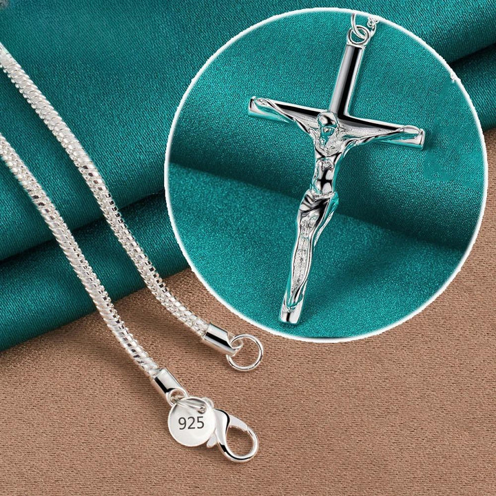 Colar Crucifixo Feminino em Prata