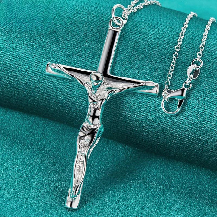 Colar Crucifixo Feminino em Prata