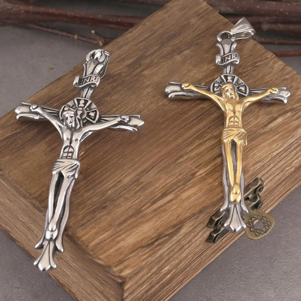 Colar Crucifixo O Nazareno em Aço 316L